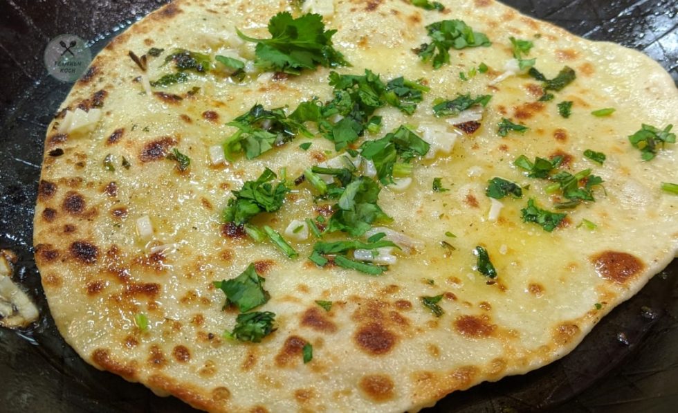 Indisches Garlic Naan - Rezept für das Knoblauchbrot - Fernweh Koch